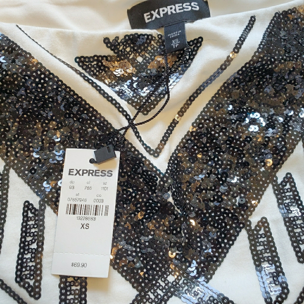 NWT express sequin mini skirt - Picture 2 of 3